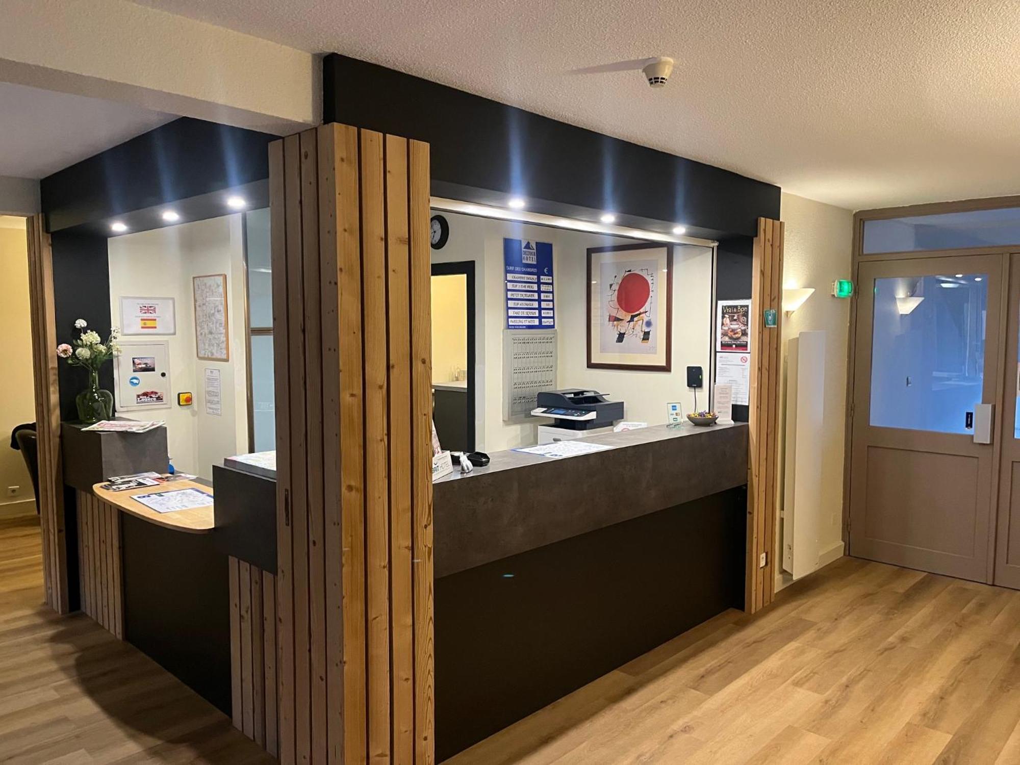Brit Hotel Confort Deltour Mende 3*